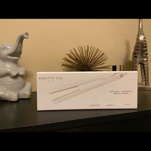 Kristin-ess Travel Flat Iron BRAND NEW